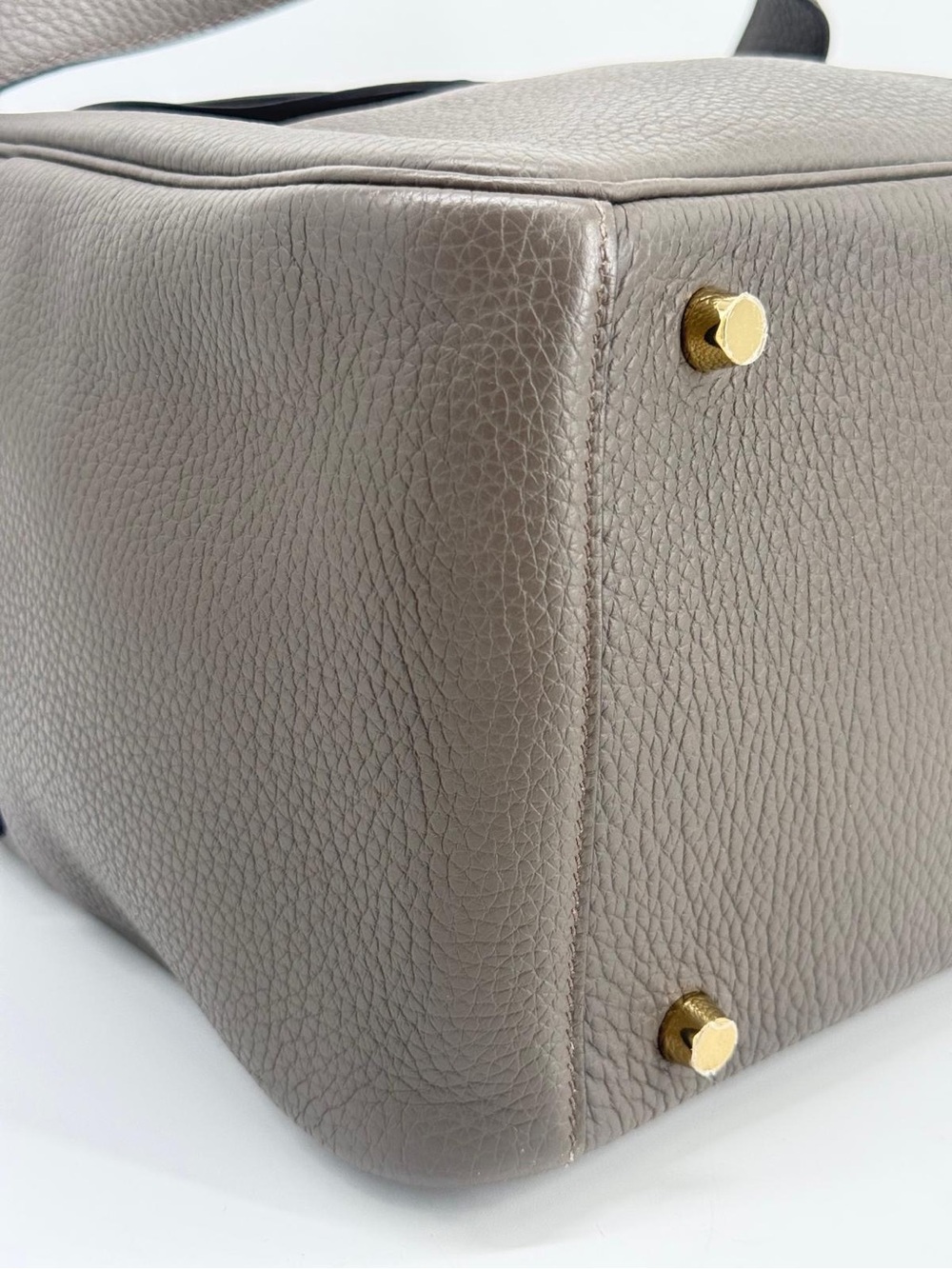 Hermes Lindy 30 Taurillon Clemence Etoupe Shoulder Bag Gold Hardware - Picture 12 of 15